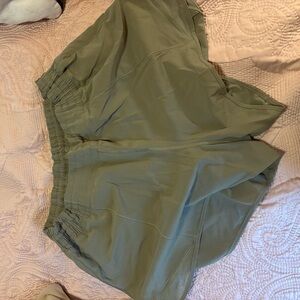 Lululemon hotty hot high rise short 4 inch 

Worn a few times.